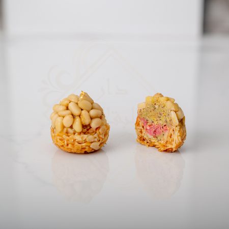 Mignardises boule pistache et framboise