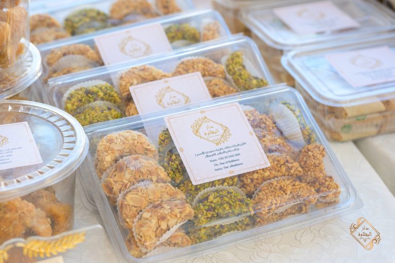 Journées commerciales pour les industries traditionnelles à Qasr Hellal1